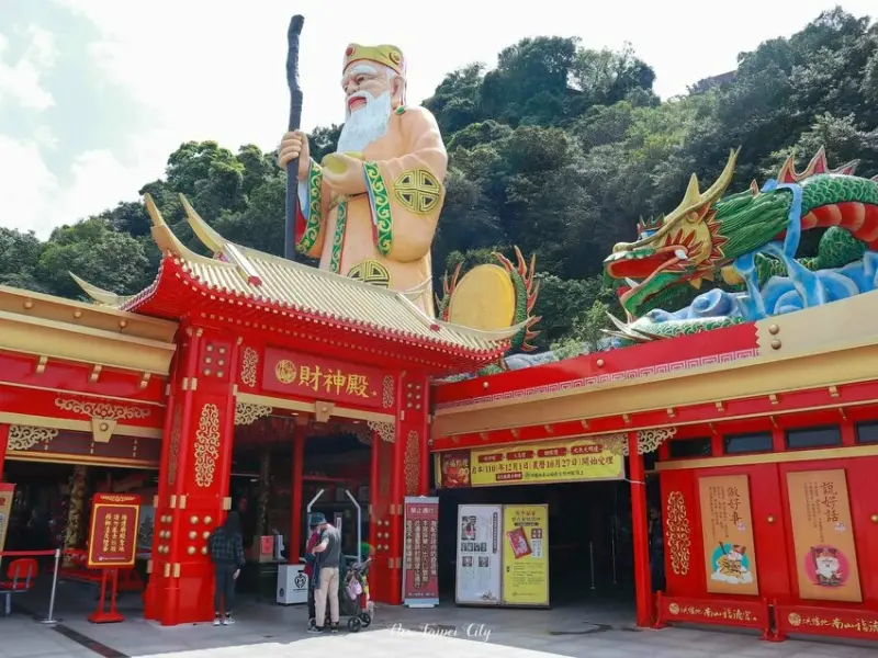 新北雙和在地玩法！吃爆緬甸街美食、樂華夜市小吃，室內戶外景點都收藏。 / 部落客「又要飛去哪！？」提供