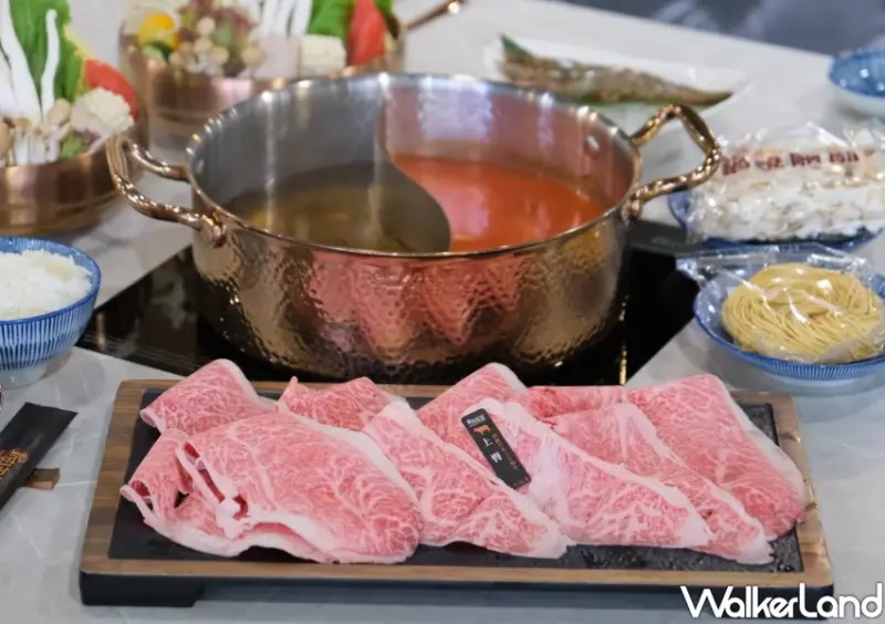 東區火鍋買一送一！升級版「新肉多多」必點推薦，大苑子喝到飽超滿足。