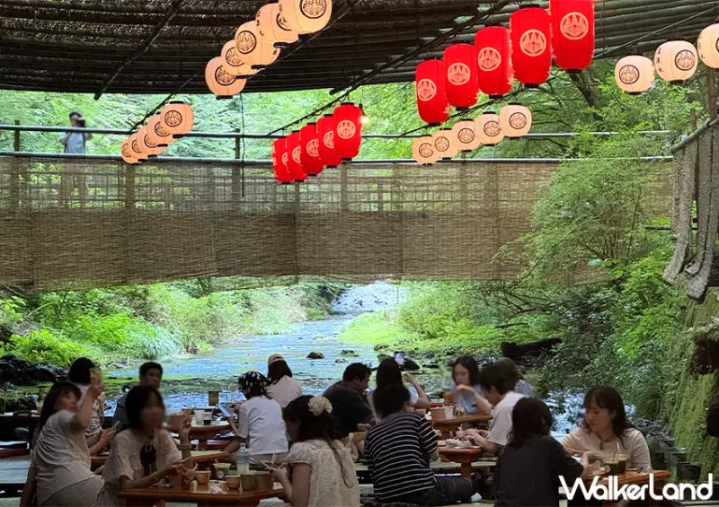 京都必去避暑景點！貴船川床料理 左源太 平價菜單超推，現場候位、抹茶聖代超濃必吃。