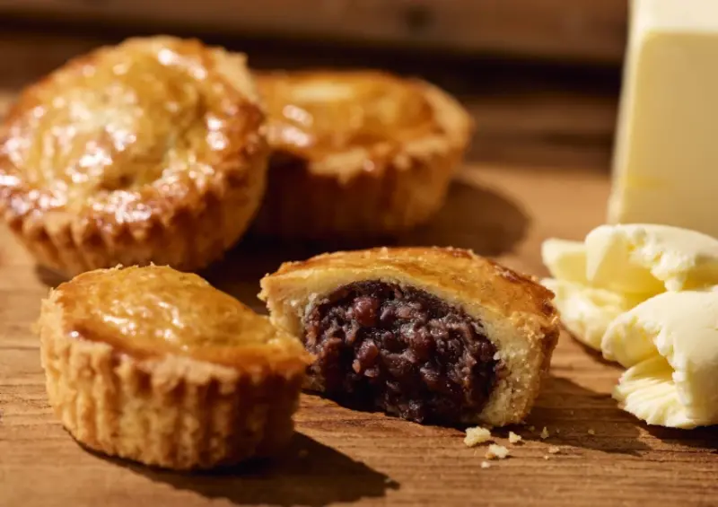 東京車站伴手禮推薦！岡田謹製 紅豆奶油屋 3款禮盒必買，紅豆奶油麵包要吃到。