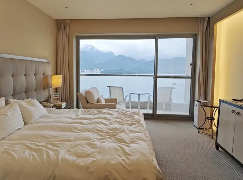 入住即享湖景！南投魚池日月潭住宿推薦，湖光山色盡收眼底。 / 由部落客「西莉亞玩樂人生」提供