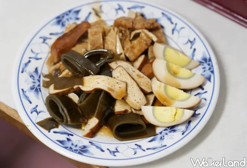 南港美食推薦！奇味番茄牛肉麵 網友激推台北最好吃的番茄牛肉麵，滷味也要點起來。