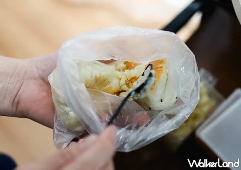 基隆暖暖必吃早餐！諸城水煎包 20元開吃，在地80年老店、大蒜辣椒任你加。