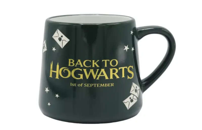 哈利波特影城東京新學期特別活動，搭乘霍格華茲特快車「重返霍格華茲」限定體驗首度登場。