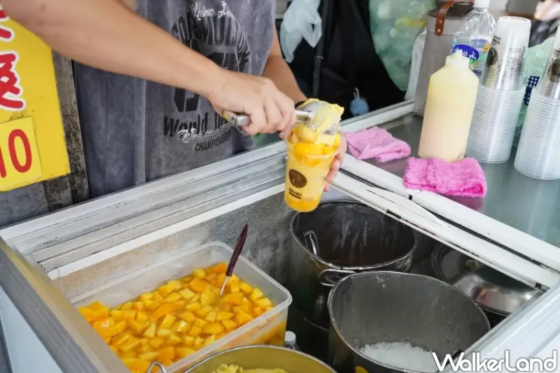 中壢冰店推薦！榕樹下綿綿冰 70年古早味冰店，芒果雙爽必點，中壢火車站人氣美食。