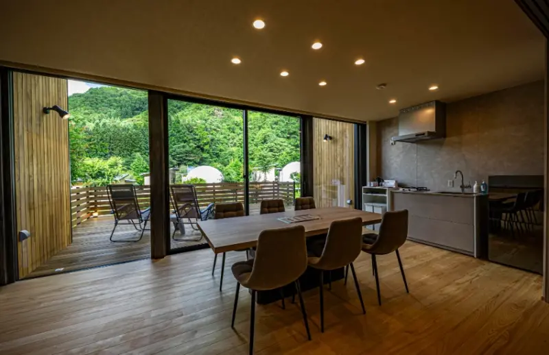 名古屋出發1.5小時直達，長野阿智村豪華露營升級，頂級Villa、頂級BBQ、頂級星空根本就是神仙體驗啊。