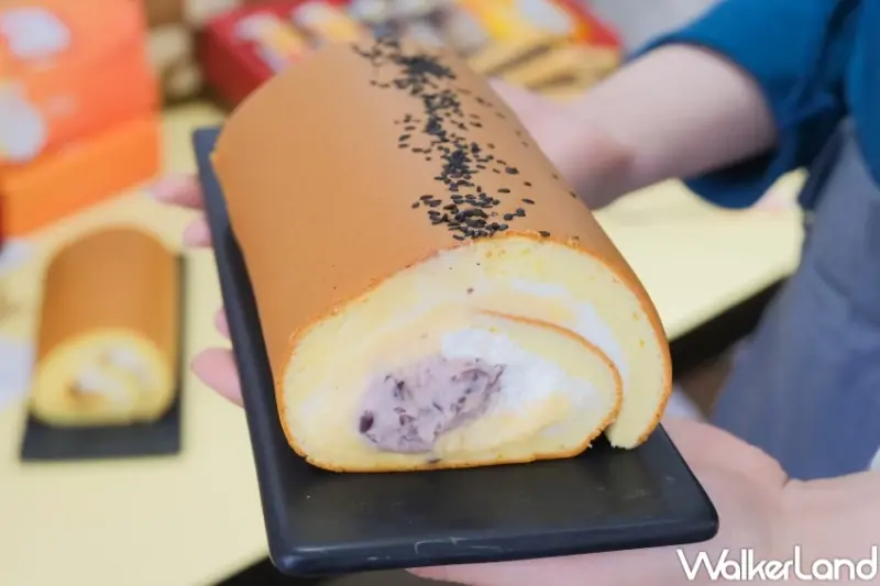 蛋黃酥生乳捲！亞尼克中秋節蛋黃酥禮盒，蛋黃酥風味生乳捲神還原。