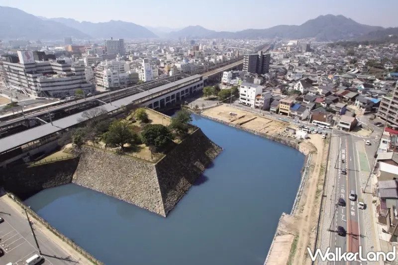 廣島不只嚴島神社！朝聖純白未來心之丘、漫遊御手洗古街與宮島最新藝文咖啡廳一次收藏。