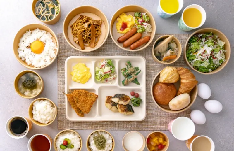 富山城前飯店新開幕！除了免費早餐吃到飽，還有北阿爾卑斯山景和美美的城堡夜景。