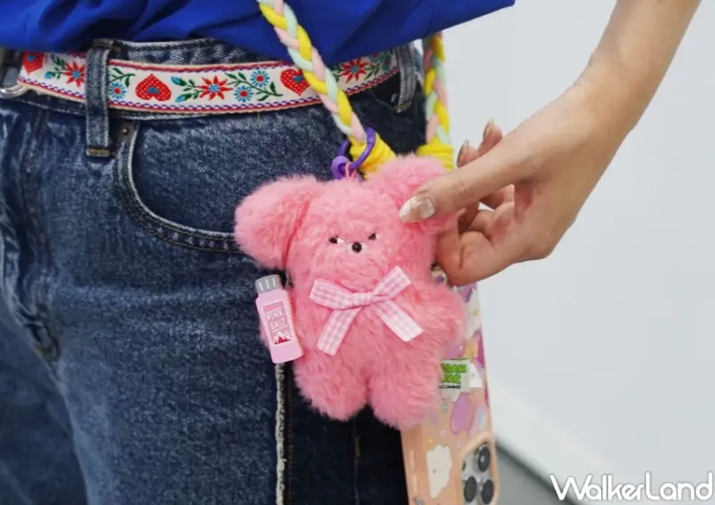 芥末熊在夯什麼！韓國WASABI BEAR芥末熊台灣9大通路開賣，超商280元就入手。