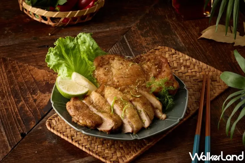 台北喜來登與台畜推免備料泰式烤肉組！海陸食材直送到家，每人不到300元就能享受五星級美味。