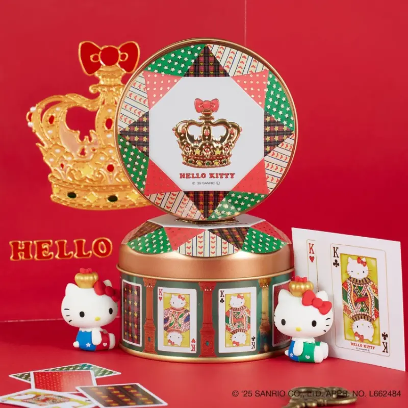 玻璃彩繪「Hello Kitty撲克牌鐵盒」限量新品伊勢丹新宿獨家販售，粉絲必買收藏。