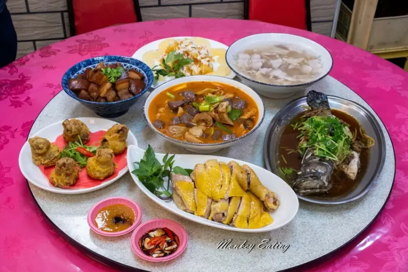 苗栗三義一日遊！舊山線鐵道騎車、到預約制話題景點，傳統客家美食也要吃。