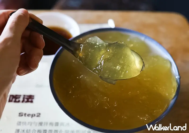 西門町冰店推薦！春桃手作厚工甜品 手作粉粿、梅子剉冰必點，銅板價超大一碗。