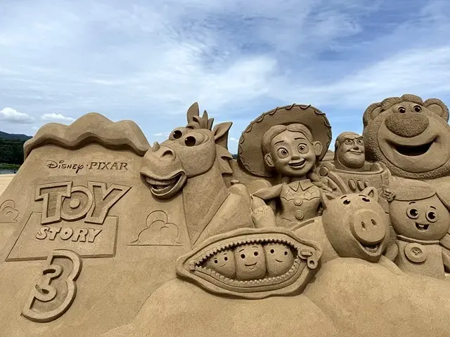 新北福隆國際沙雕藝術季倒數！順遊舊草嶺隧道、吃異國美味，還沒去的快出發。 / 部落客「揚子陵」提供