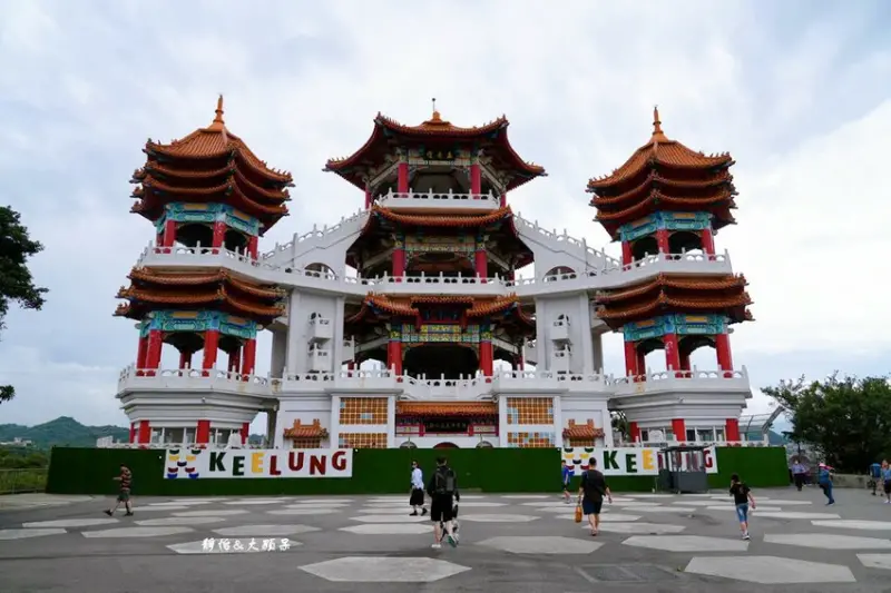 基隆文化巡禮半日遊！登高望海、廟口吃美食，感受一年一度雞籠中元祭氛圍。/ 部落客「靜怡＆大顆呆」提供