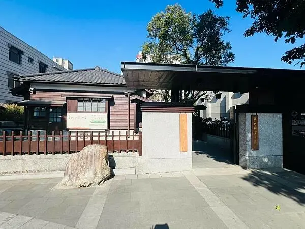 桃園大溪一日遊！來去韭菜花田看9月雪，大溪老宅咖啡廳也好拍。 / 部落客「Princess」提供