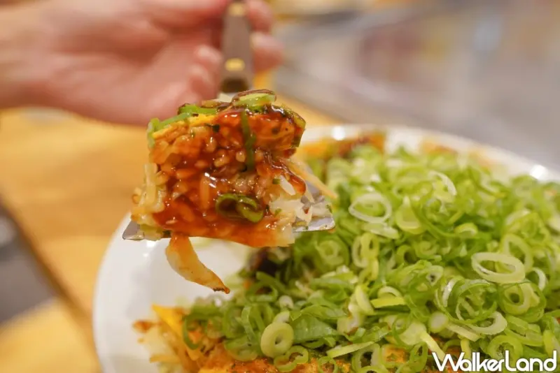 廣島人推薦的廣島燒！麗ちゃん70年老字號，廣島車站排隊美食名店，廣島燒選擇多元。