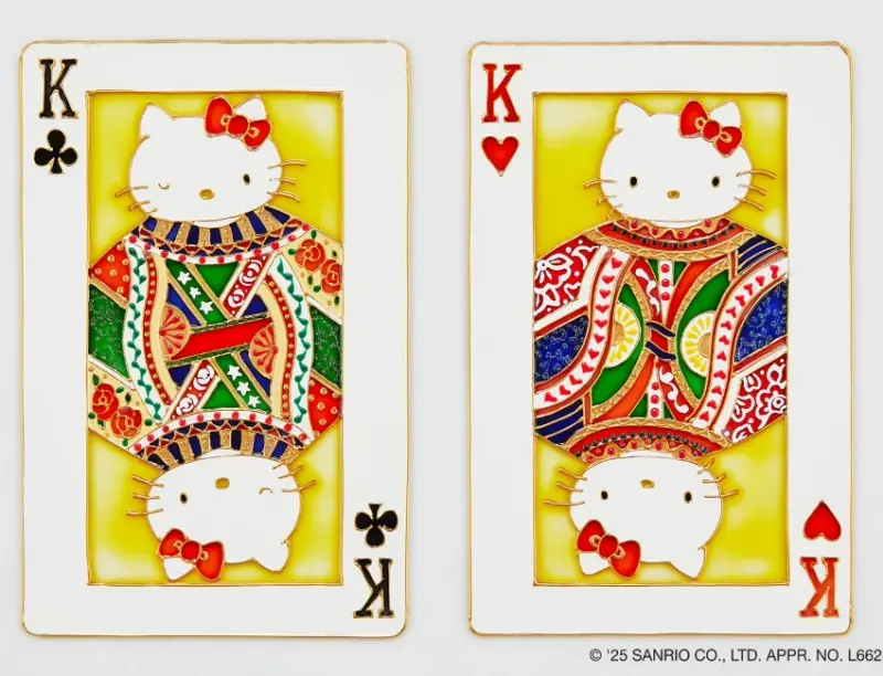 玻璃彩繪「Hello Kitty撲克牌鐵盒」限量新品伊勢丹新宿獨家販售，粉絲必買收藏。