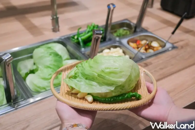 中秋烤肉搶先訂位！信義區姜滿堂烤肉 韓式小菜12款吃到飽，中秋節10元糖餅吃起來。