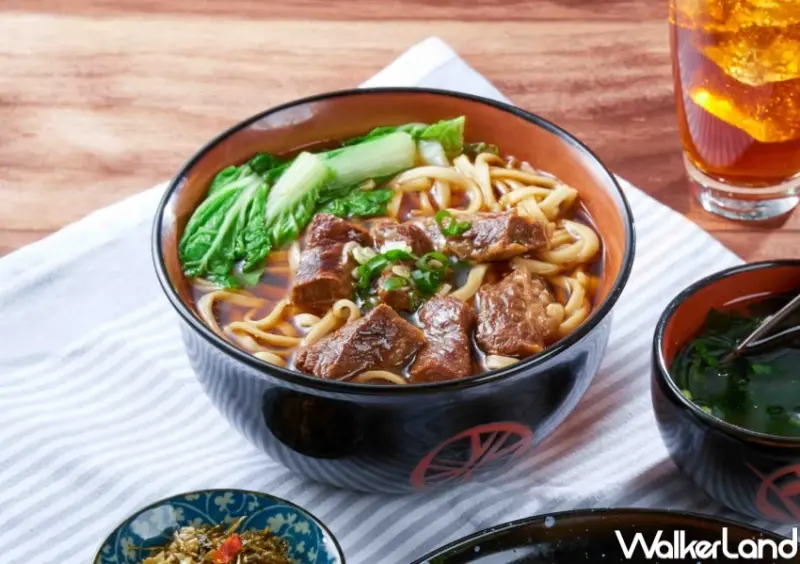 三商巧福牛肉麵109元！三商巧福原汁牛肉麵 紅燒排骨飯，109元超划優惠吃爆。