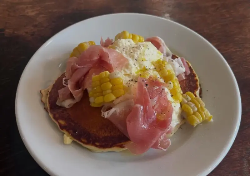 東京咖啡廳推薦！Brasserie Salut 自製煎鍋鬆餅必點，代代木車站附近、洗版日本人IG。