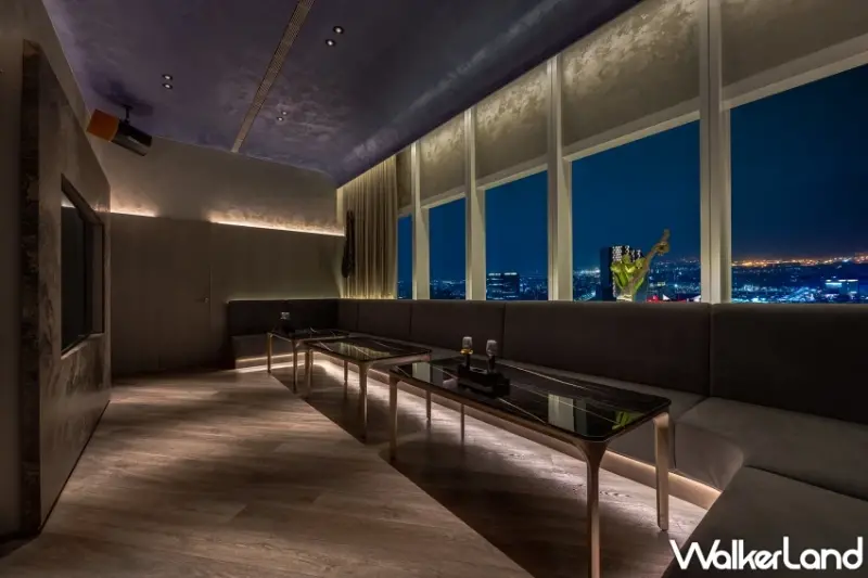 高雄承億酒店推出極致感官雙重饗宴！在高空泳池旁品嚐創意午茶，於星空下品嚐泰南風味宵夜。