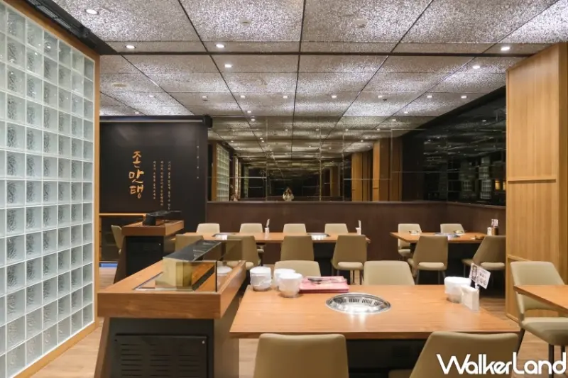 中秋烤肉搶先訂位！信義區姜滿堂烤肉 韓式小菜12款吃到飽，中秋節10元糖餅吃起來。