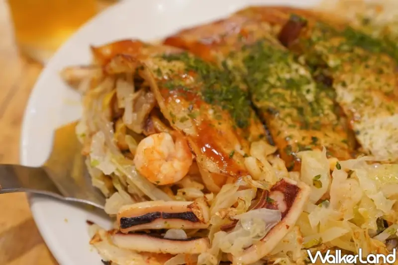 廣島人推薦的廣島燒！麗ちゃん70年老字號，廣島車站排隊美食名店，廣島燒選擇多元。