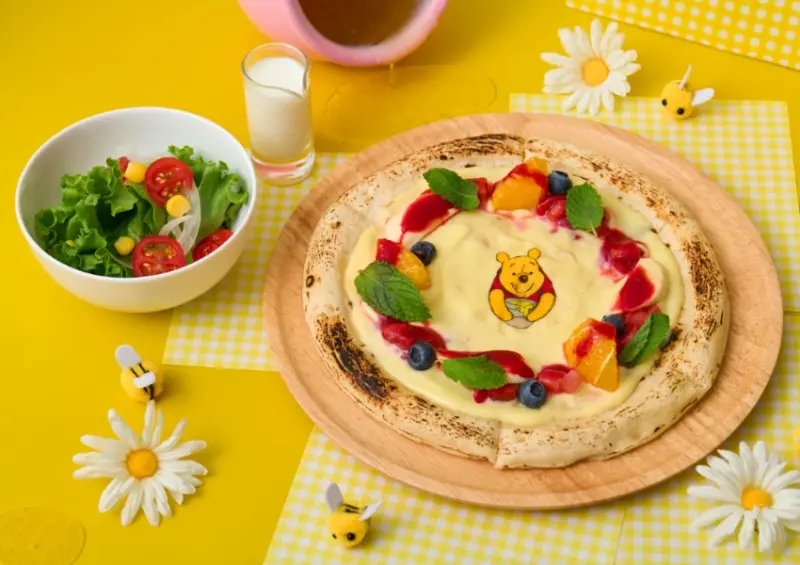 日本小熊維尼咖啡廳 東京、大阪都有！獨家特典、限量周邊必收，完整菜單一次看。