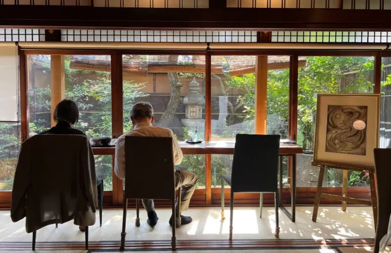 不張揚卻很雋永，走一趟京都左京區的家常料理食堂。