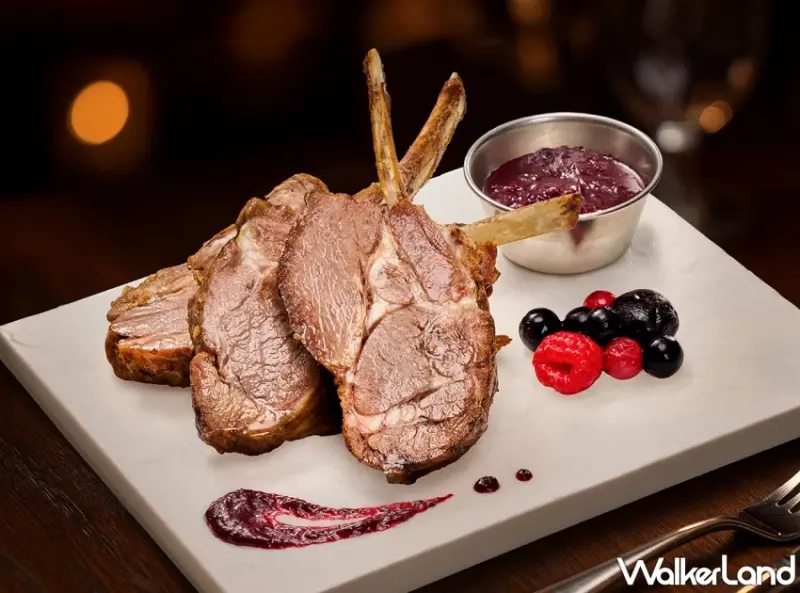 中秋烤肉食材新選擇！KKLife義式莓果醬烤羔羊肩排、紅龍日式蜜汁烤翅小腿，在家輕鬆烤出美味。