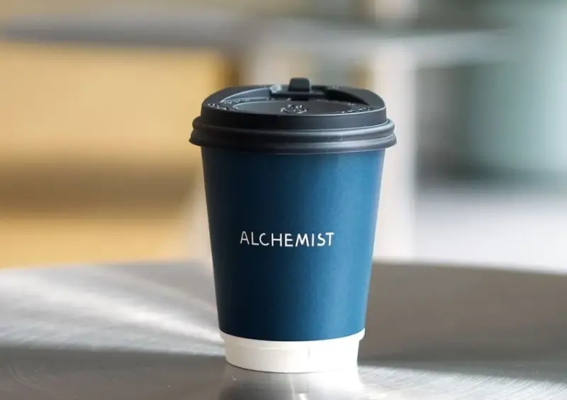 新加坡咖啡Alchemist來台灣！迪化街、忠孝2分店同步登場，Alchemist必買咖啡推薦。