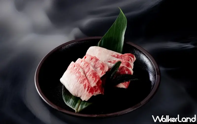 煙波集團「熊本和王」日本A5和牛燒肉禮盒！在家烤肉也能品嚐油花均勻、香氣悠長的頂級美味。