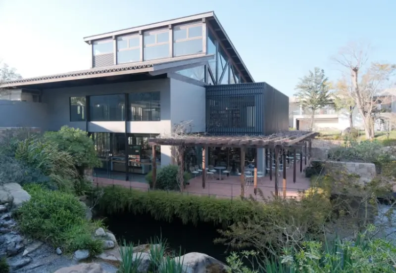 苗栗三義一日遊！舊山線鐵道騎車、到預約制話題景點，傳統客家美食也要吃。