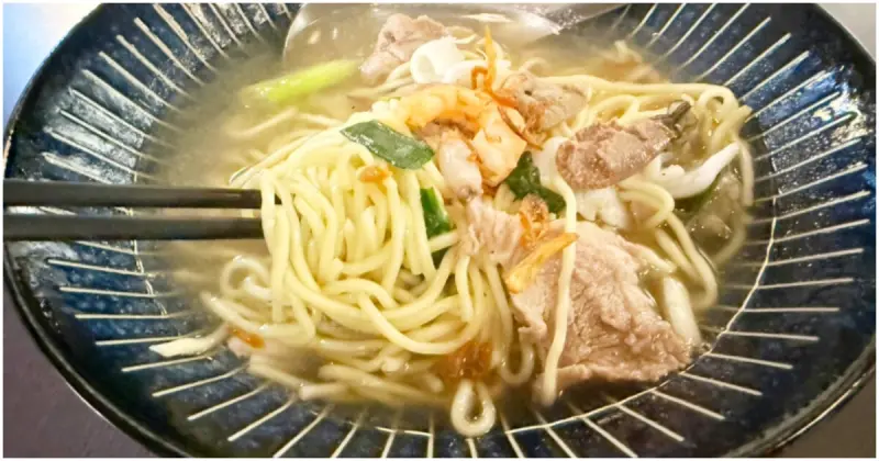 台中火車站隱藏版美食！豬頭擔台灣雜菜麵 在日治時期老屋吃雜菜麵和古早味私房台菜。