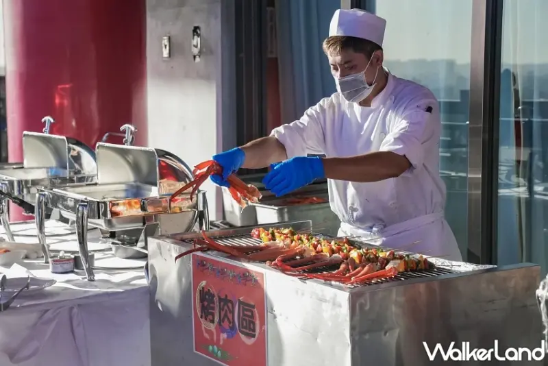 圓山中秋限定星空燒烤！南洋風味燒烤與松葉蟹和牛漢堡，享受Live樂團與啤酒無限暢飲。