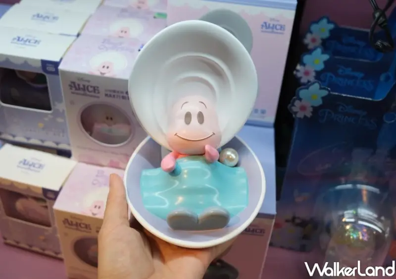 迪士尼公主派對快閃！店員直呼公主、互動包裝亮點，牡蠣寶寶新品搶。