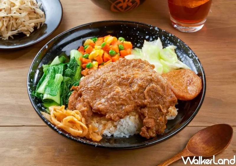 三商巧福牛肉麵109元！三商巧福原汁牛肉麵 紅燒排骨飯，109元超划優惠吃爆。