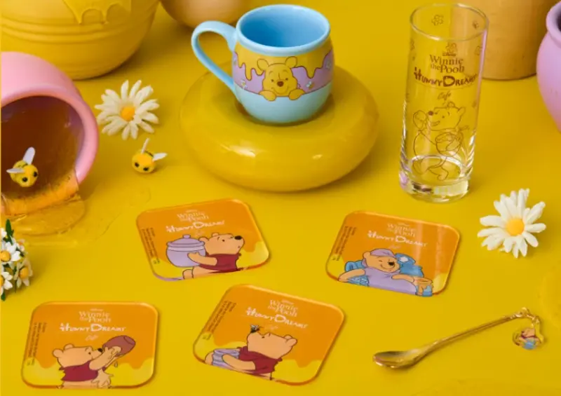 日本小熊維尼咖啡廳 東京、大阪都有！獨家特典、限量周邊必收，完整菜單一次看。
