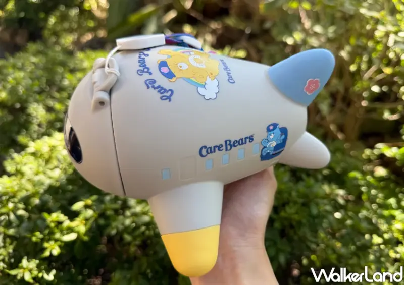 出國搭華航萌翻！五桐號ＸCare Bears 聯名起飛，13款獨家周邊搶。