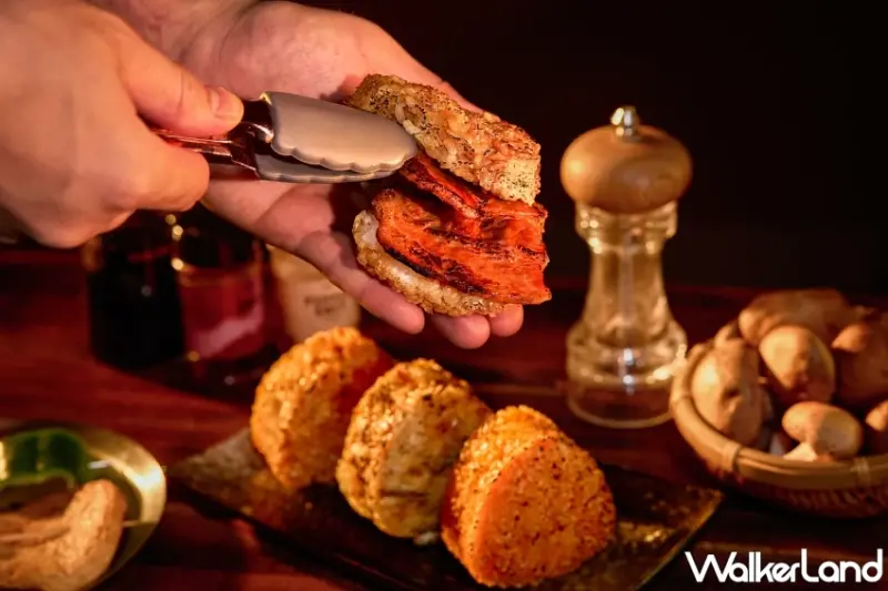 中秋烤肉必備選擇！「荷卡料理所」烤飯糰全聯家樂福限時優惠帶來日式炙烤新體驗。