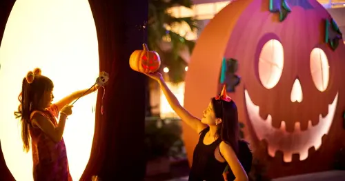 華泰名品城萬聖節南瓜谷魔法村！不只好拍打卡還能逛POP MART、Matin Kim。