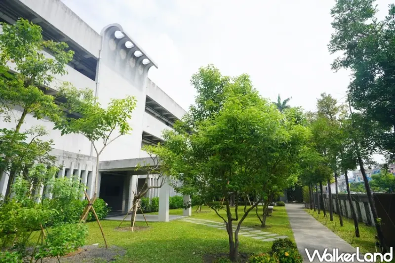 金馬賓館當代美術館！軍旅建築蛻變藝文基地，帶你穿越歷史與現代的高雄展覽空間。