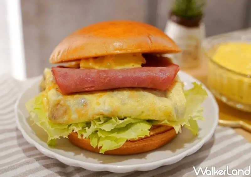 摩斯優惠券買一送一！摩斯漢堡16大優惠必衝，早餐45元 飲料買一送一超狂。