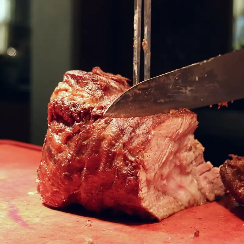 高CP值吃到飽再推新菜色！市民大道知名吃到飽雨林餐廳推出全新「春食節氣˙茗饌豪邁饗宴」，搶攻肉肉控的必吃口袋名單。