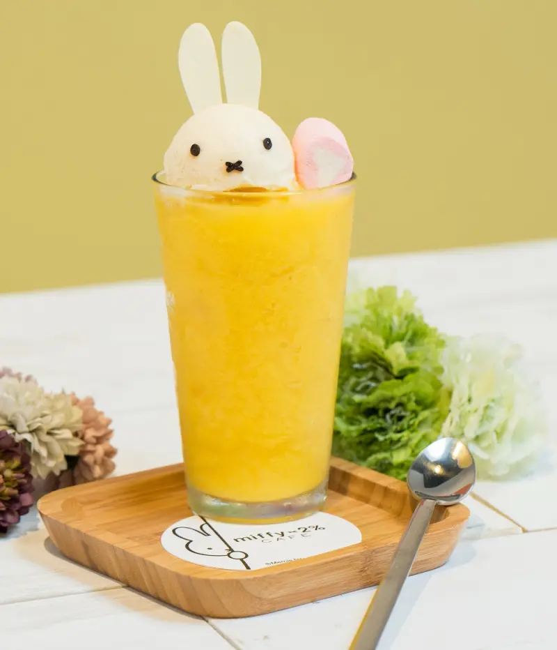 這就是屬於夏天的味道！GlobalMall環球購物中心主打芒果系冰品，酸酸甜甜的台灣芒果就是讚啦。