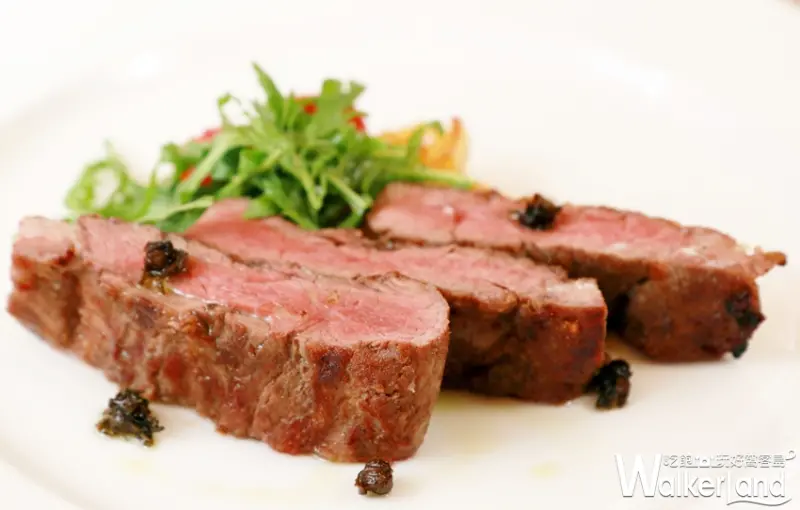 堪稱全台牛肉品質最高的「美福乾式熟成牛排館」夏季超值活動開跑！特選酒款Happy Hour買一送一。