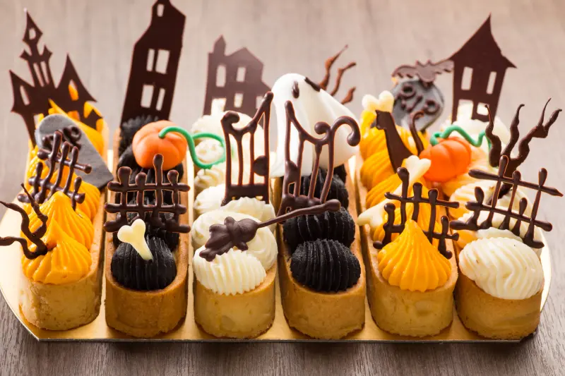 最時尚的萬聖節甜品！台北晶華酒店「鬼趣塔泡芙」耍萌上市！