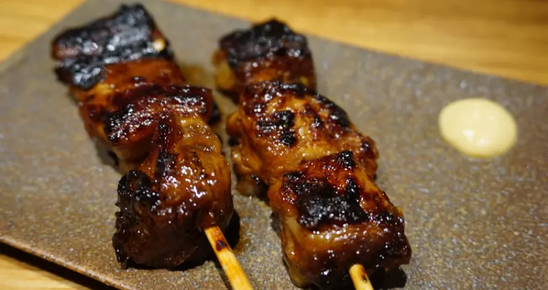 東區串燒一級戰區！八兵衛天神Style微風店開幕，美味豬五花令人垂涎！